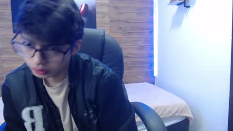 Jhoel online show from February 11, 12:48 pm