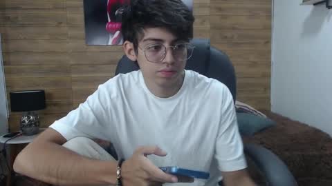 Jhoel online show from March 5, 1:06 pm