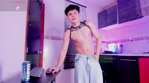 JHONNATHAN online show from February 23, 9:27 pm