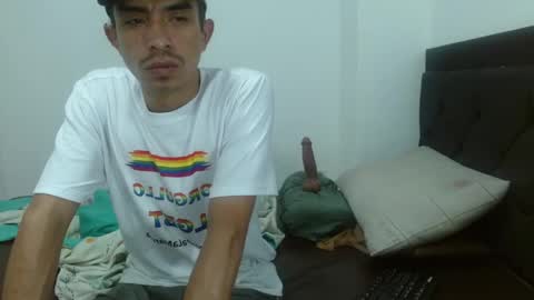 jhonny_k online show from February 19, 3:47 am