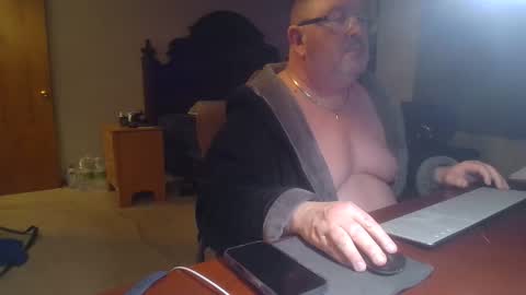 jimbfire18 online show from May 8, 2:23 am