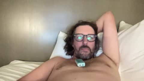 Snapshot of jimboo400 chatting on September 22, 4:01 am jimboo400 online show from September 22, 4:01 am