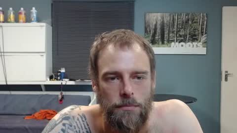 JamesJan van Rebel online show from January 8, 3:12 am