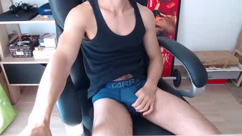 Snapshot of jjrod91 chatting on January 9, 3:44 pm Jon online show from January 9, 3:44 pm