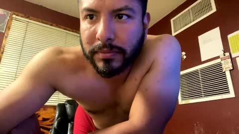 jjuarez5409 online show from May 14, 3:48 am