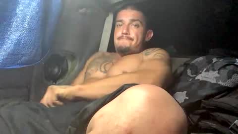 jmartel92 online show from April 2, 10:45 am