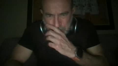 jmombombero63 online show from November 18, 1:09 am