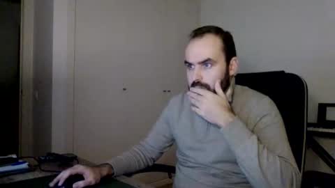 joaodias_18 online show from November 25, 5:48 pm