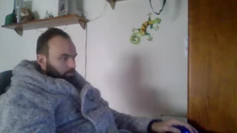 Snapshot of joaodias_18 chatting on January 21, 1:28 pm joaodias_18 online show from January 21, 1:28 pm