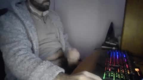 Snapshot of joaodias_18 chatting on December 27, 6:53 pm joaodias_18 online show from December 27, 6:53 pm