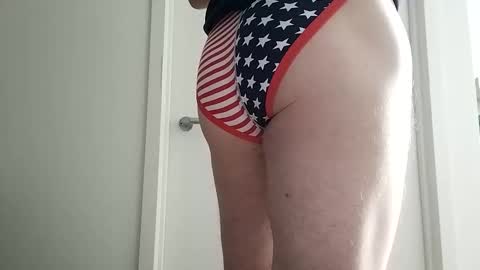 Snapshot of joe090882 chatting on January 11, 7:59 pm joe090882 online show from January 11, 7:59 pm