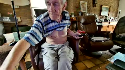 johan7 heet online show from July 8, 1:26 pm