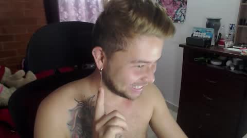 JOHAN independient model online show from October 29, 2:20 pm