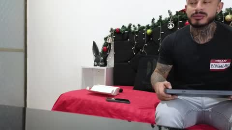 John  online show from December 19, 10:56 am