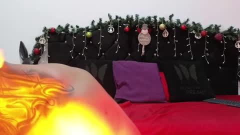 John  online show from December 21, 11:01 am