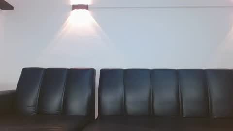 john_ssnow29 online show from February 25, 10:38 am