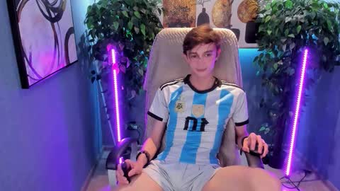 John online show from November 28, 8:22 pm