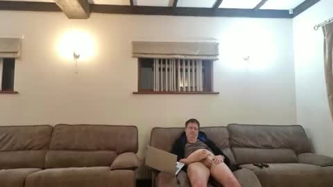 johnathan_stuart33 online show from June 7, 12:39 am