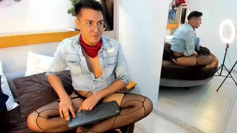 johnbelrose online show from November 12, 8:36 pm