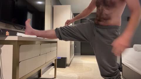 J online show from October 20, 9:02 am