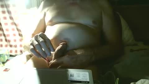 johnnieq1971 online show from March 31, 2:02 am