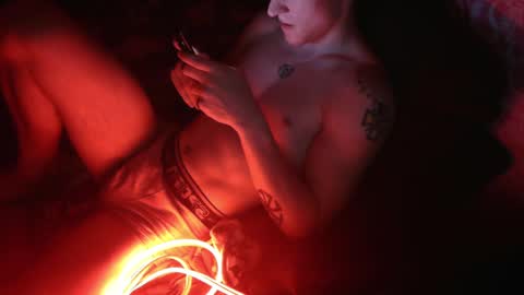 Johnny online show from February 24, 6:04 pm