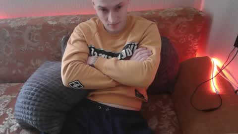 Johnny online show from February 10, 5:03 am