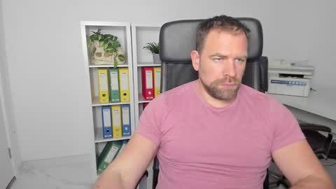 johnnydough82 online show from January 9, 5:02 am