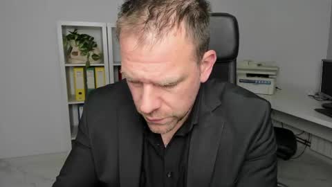 johnnydough82 online show from December 25, 5:26 am