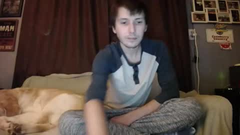 Snapshot of johstondude chatting on December 8, 7:26 am Johston online show from December 8, 7:26 am