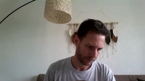 jojo19844 online show from November 3, 10:41 am