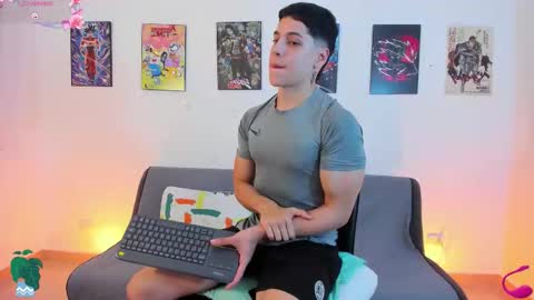 Instagram jonathanfit14 online show from November 15, 10:12 pm