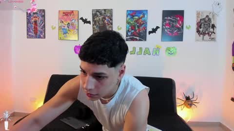 Snapshot of jonathanjoestar_ chatting on October 20, 8:46 pm Instagram jonathanfit14 online show from October 20, 8:46 pm