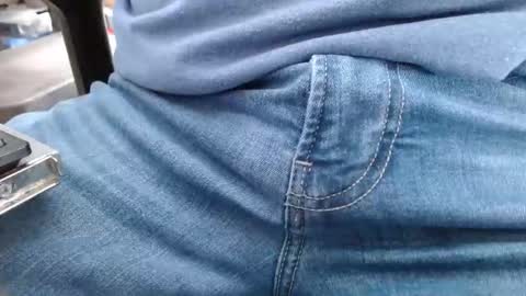 joncpics online show from February 11, 8:03 pm