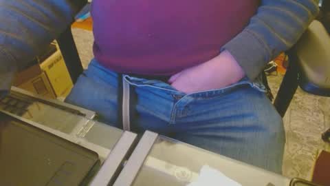 joncpics online show from February 28, 3:15 am