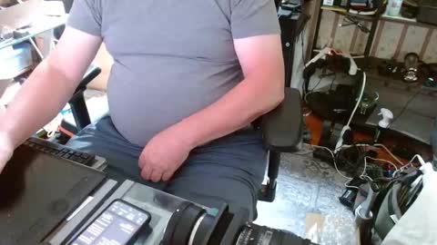 joncpics online show from September 14, 7:27 pm