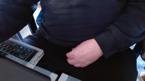 joncpics online show from March 7, 9:27 pm