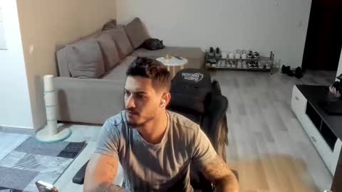 jonnyporn1 online show from January 18, 3:58 pm