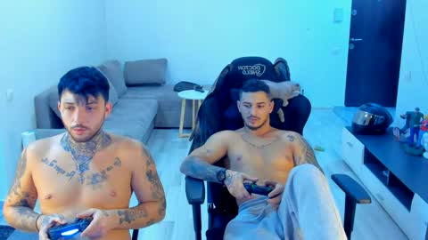 jonnyporn1 online show from November 6, 8:12 pm