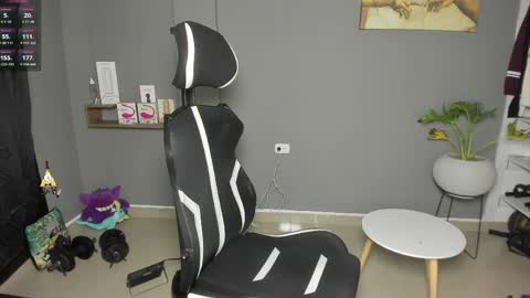 JordanRossie online show from April 2, 11:01 pm