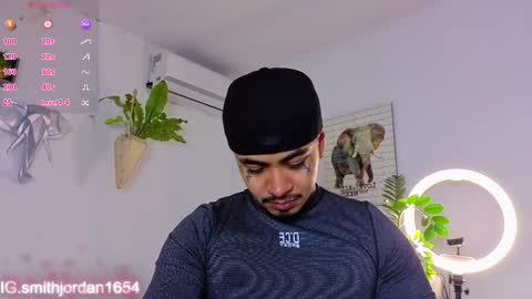 Jordan Smith online show from December 1, 8:45 pm