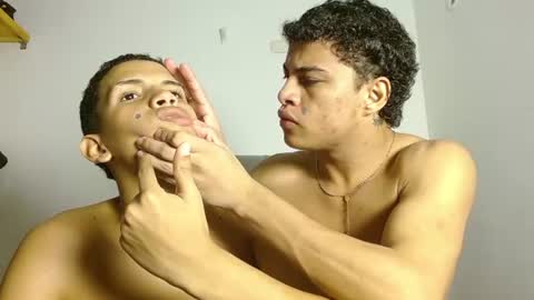 JOSE AND DANIEL online show from June 25, 4:15 am