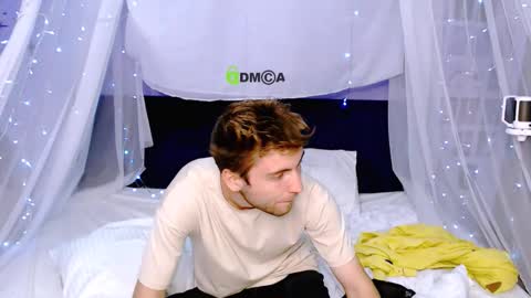 joseph_bear_ online show from September 17, 3:02 pm