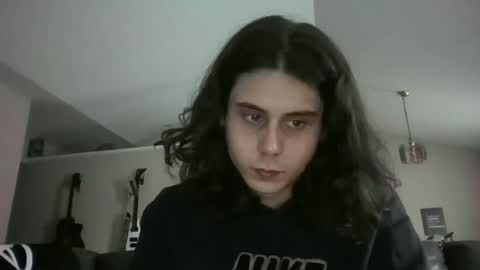 josh317022 online show from June 15, 11:30 pm