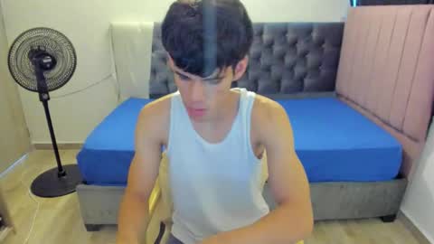 josy online show from March 22, 10:04 pm