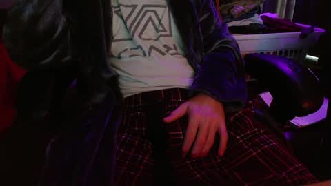 JP online show from December 7, 2:24 pm