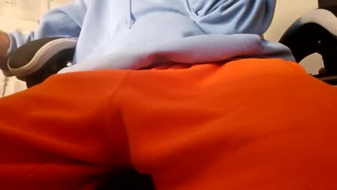 ju537705 online show from November 5, 8:49 am