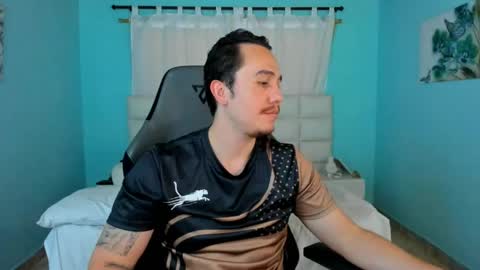 Juan online show from April 22, 8:57 pm