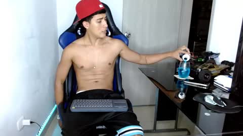 Snapshot of juan_da01 chatting on February 20, 12:52 am JuanDa online show from February 20, 12:52 am