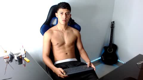 Snapshot of juan_da01 chatting on January 27, 3:37 am JuanDa online show from January 27, 3:37 am